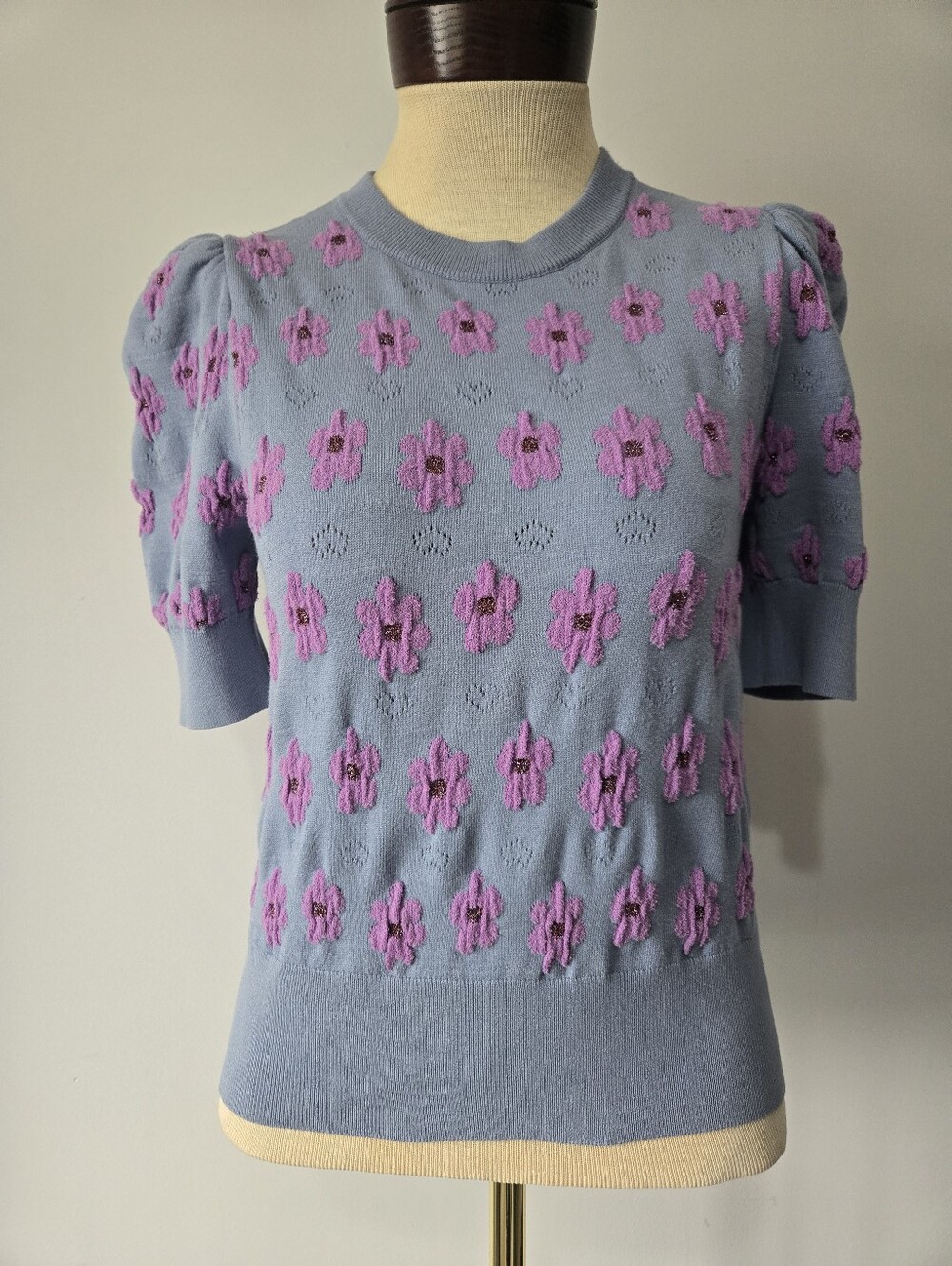 Kate Spade Blue Witj Pink Floral Knit Short-Sleeve Sweater. Size Small